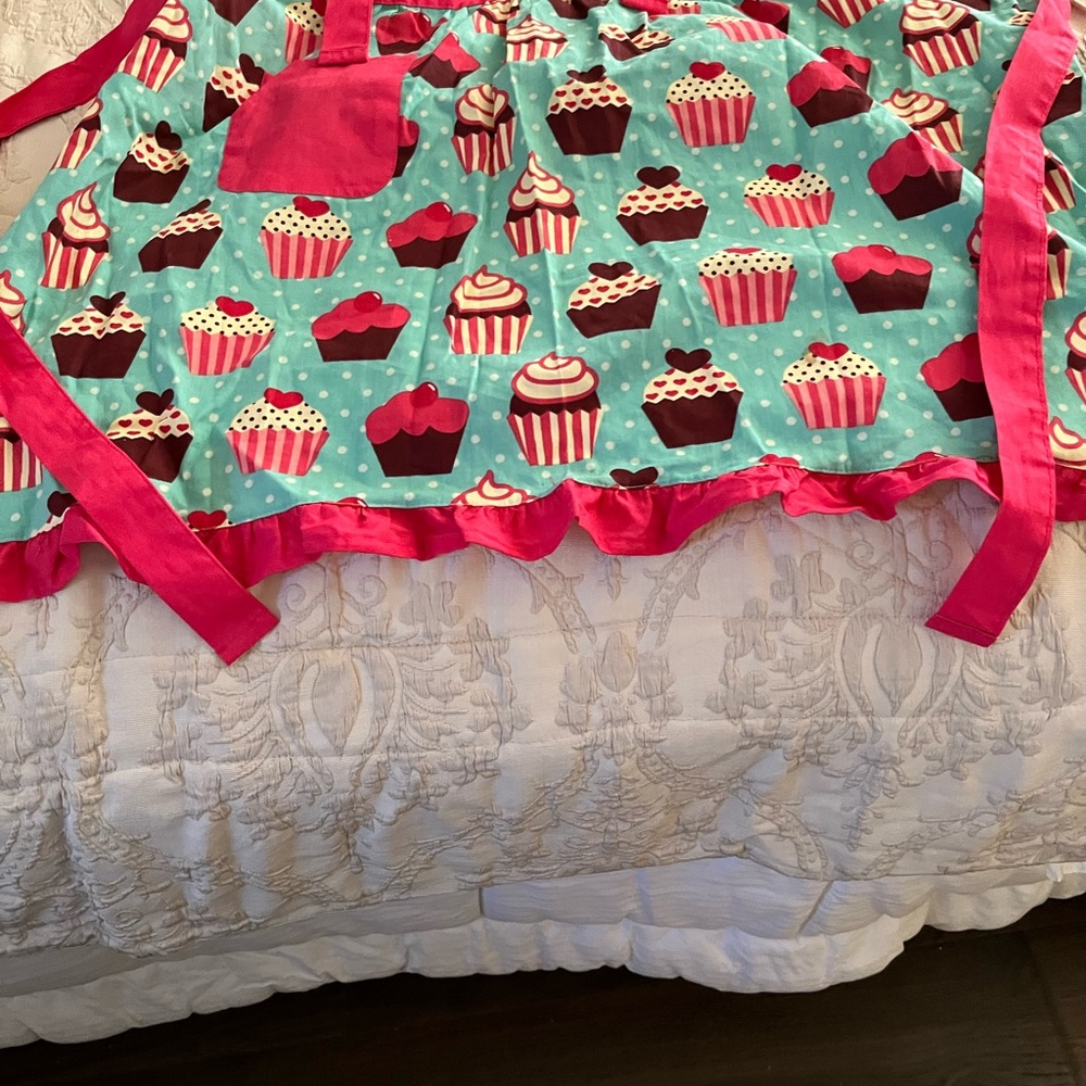 Cupcake apron